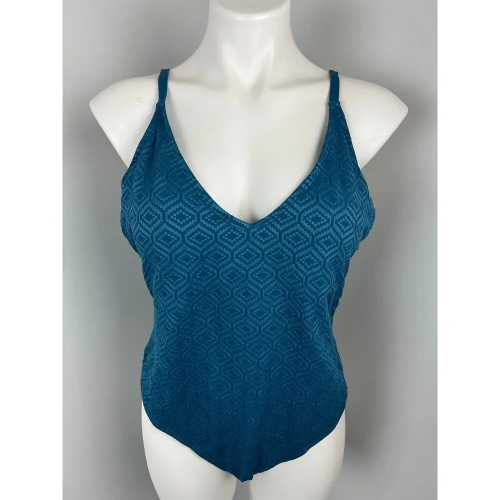 Cupshe women swimsuit
